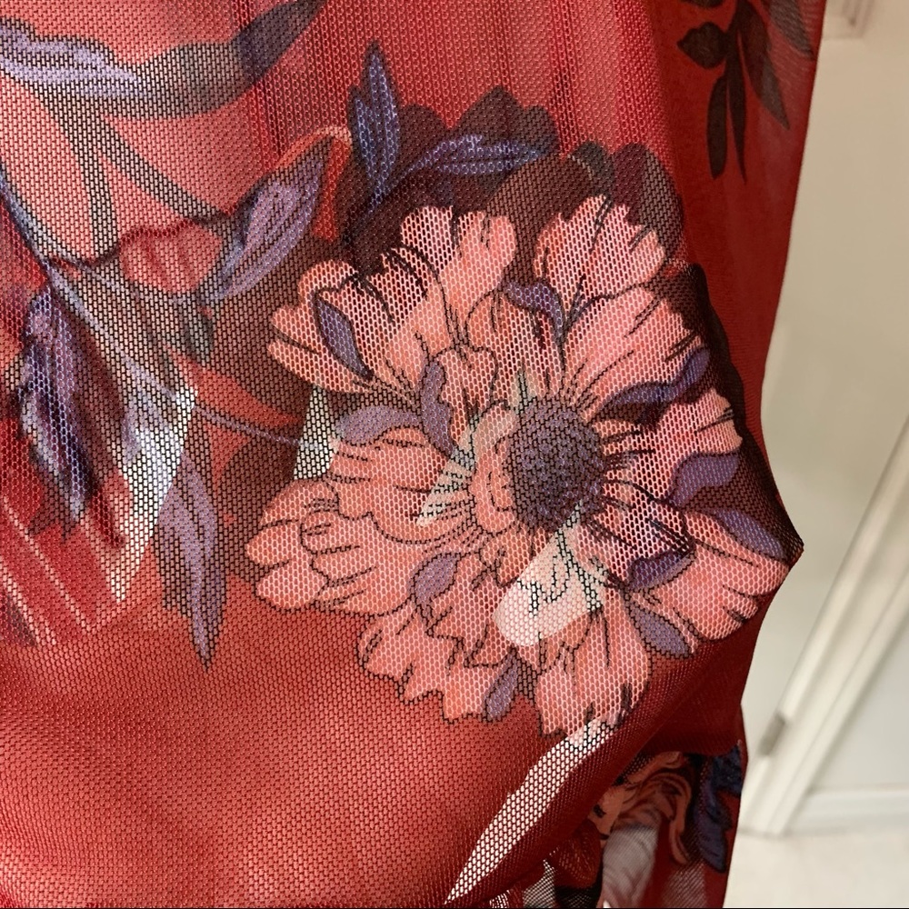 🌷3 for $25🌷Reitmans, US S Red Floral Semi Sheer Long Sleeve Ruffle Bottom Dress - Picture 4 of 6